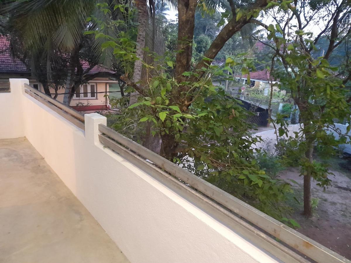 Gloria Inn Negombo Exterior foto