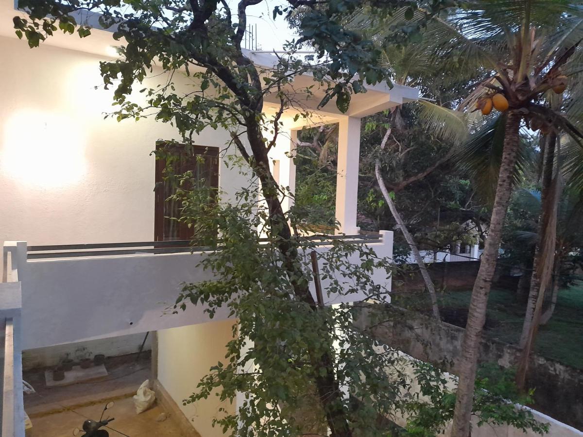 Gloria Inn Negombo Exterior foto